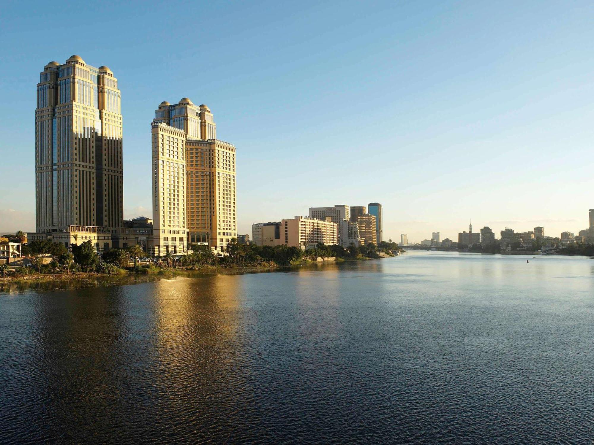 Fairmont Nile City Cairo Exterior photo View of the Nile from the Sheraton Towers